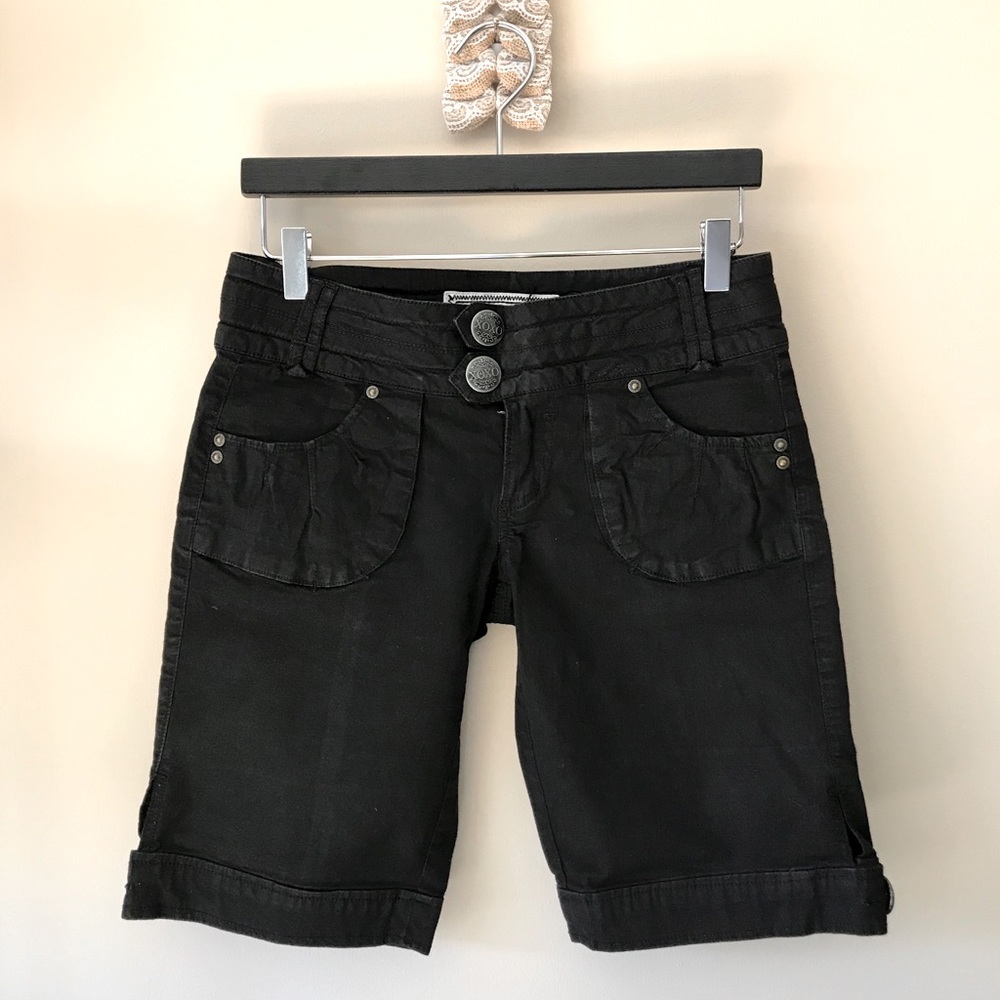 XOXO Juniors Black Capri Shorts Size 3/4